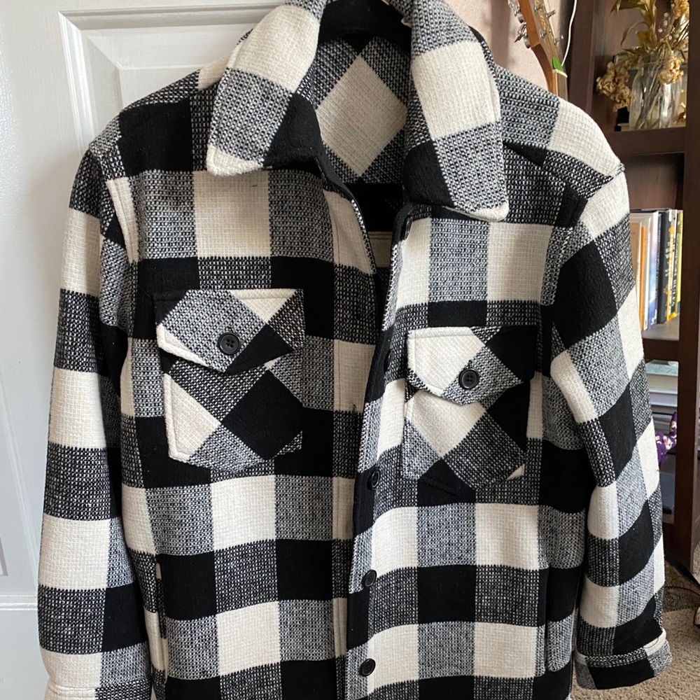 Women's Black & White Plaid Shacket Jacket